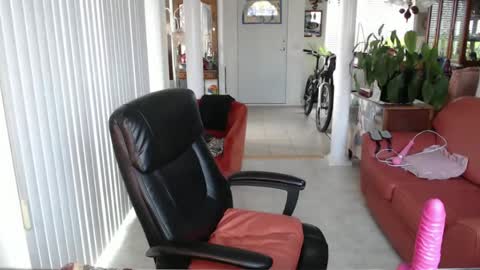 kellyanne Lynn but please call me fucktoy online show from January 2025 05:40:01 PM