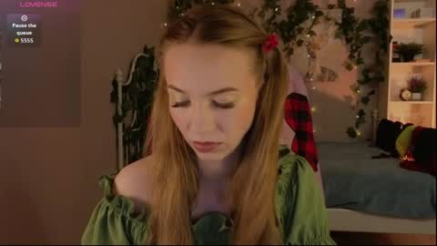 Kelly online show from April 2026 01:11:01 PM