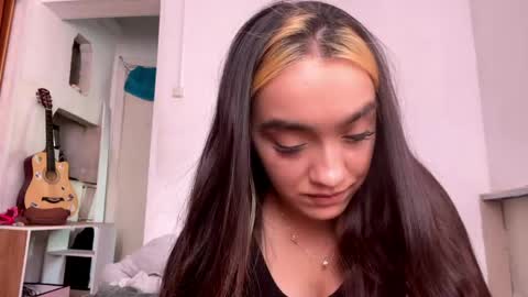 Snapshot of kellyleinonen chatting on June 2026 11:49:02 AM Kelly online show from June 2026 11:49:02 AM