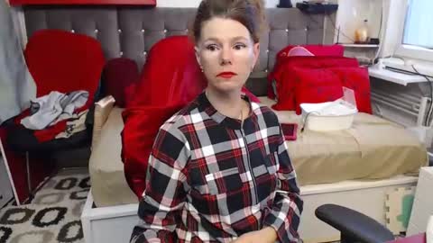 kelly online show from October 2025 07:39:01 AM