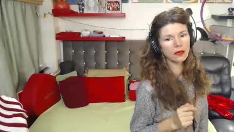 kelly online show from November 2025 05:38:01 AM