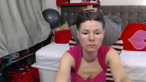 kelly online show from March 2026 01:49:01 PM