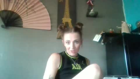 Snapshot of kellyy_marieee13 chatting on June 2026 01:37:02 PM kellyy_marieee13 online show from June 2026 01:37:02 PM