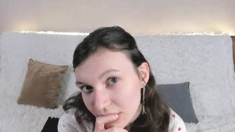 Kelsirabenold online show from May 2026 07:25:01 AM