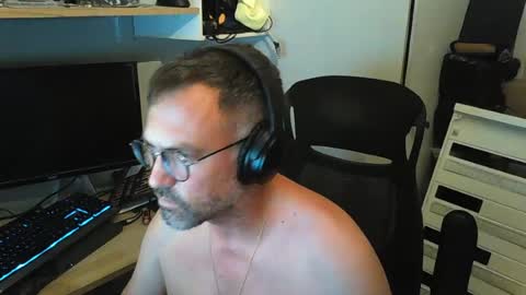 kelvin06133 online show from July 2026 10:01:01 PM