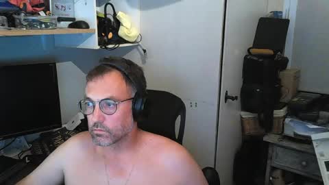 kelvin06133 online show from July 2026 09:32:02 PM