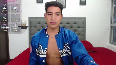 Snapshot of ken_blaker chatting on December 2024 01:18:02 AM ken_blaker online show from December 2024 01:18:02 AM
