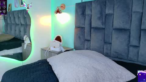   online show from February 2025 05:37:01 PM