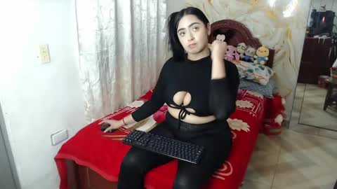 kendall  online show from April 2026 07:20:01 AM