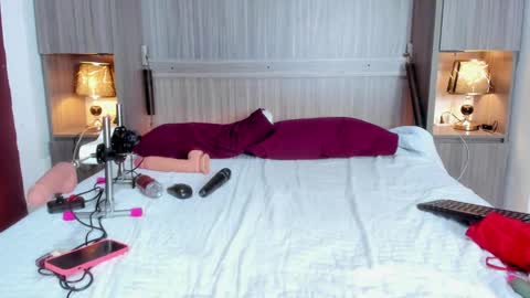 Snapshot of kendallrosse1 chatting on December 2024 03:37:01 PM Kendal online show from December 2024 03:37:01 PM