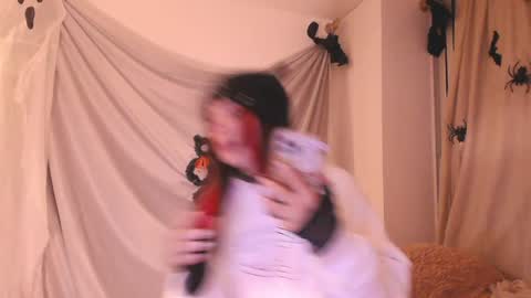 kendall online show from October 2025 12:27:01 AM