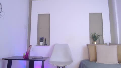 Snapshot of kendallx0_ chatting on May 2026 04:08:02 AM KENDALL online show from May 2026 04:08:02 AM