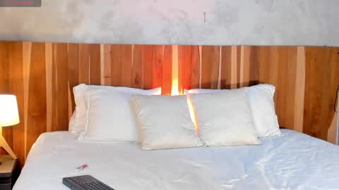 Kendall Anne online show from April 2026 12:00:02 PM