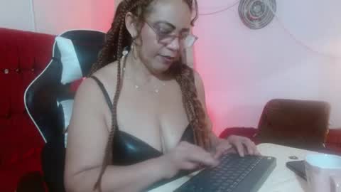 Snapshot of kendra_lust_69 chatting on May 2026 10:49:02 PM kendra_lust_69 online show from May 2026 10:49:02 PM