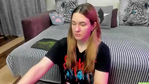 Kendra online show from March 2026 11:41:01 PM