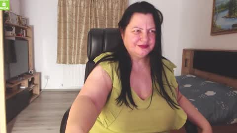 Kendra online show from December 2025 07:53:02 PM