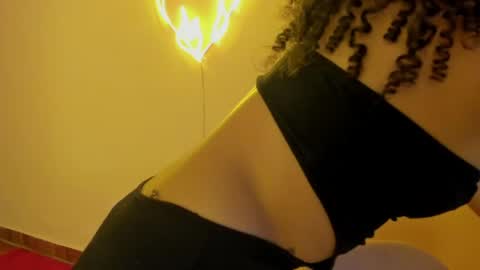 Kenia online show from April 2026 06:23:01 PM