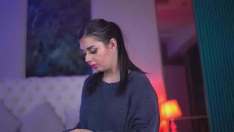 Kendra online show from November 2025 03:21:01 PM