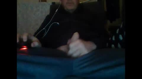 kent237 online show from December 2024 05:52:01 PM
