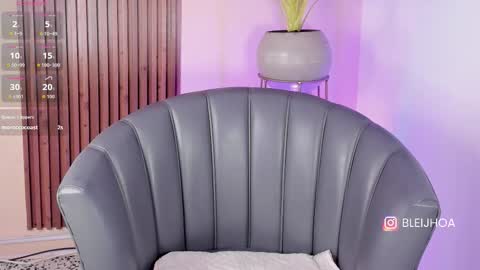 Keny Kitty  Onlyfans Kenayfoxx online show from November 2025 05:39:01 AM