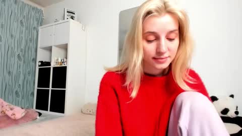 Kenzie online show from December 2024 05:13:01 AM