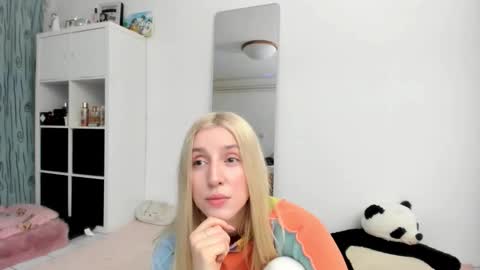 Kenzie online show from February 2026 11:08:02 AM