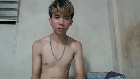 Snapshot of kenzy931455 chatting on April 2026 02:00:02 PM kenzy931455 online show from April 2026 02:00:02 PM