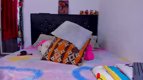 Kerlysmith24 online show from December 2024 09:57:01 PM