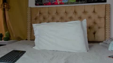 Kery Hillson online show from February 2025 12:16:01 PM