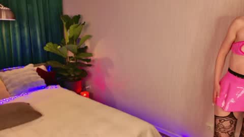 KessEdisson online show from April 2026 07:39:02 PM