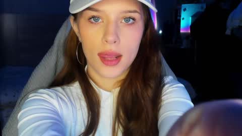 Snapshot of ketlinrous chatting on February 2025 01:43:02 PM ketlinrous online show from February 2025 01:43:02 PM