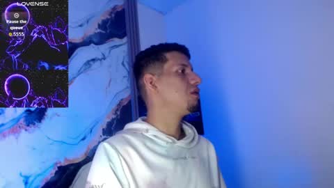 Snapshot of kevin__max_ chatting on May 2026 07:11:01 PM Kev online show from May 2026 07:11:01 PM