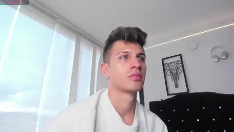 Kevin Ahs online show from November 2025 09:03:02 PM