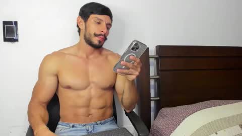 kevin_malone22 online show from November 2025 10:59:02 PM