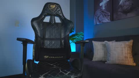 kevin montoya online show from December 2025 11:25:02 PM