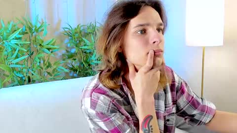 Snapshot of kevin_ruff chatting on April 2026 08:21:02 AM Kevin online show from April 2026 08:21:02 AM