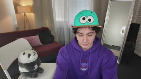 Snapshot of kevinstrike chatting on April 2026 01:41:01 PM kevinstrike online show from April 2026 01:41:01 PM