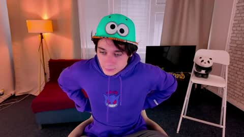 Snapshot of kevinstrike chatting on April 2026 07:15:02 AM kevinstrike online show from April 2026 07:15:02 AM