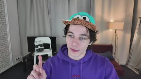 Snapshot of kevinstrike chatting on April 2026 08:42:02 PM kevinstrike online show from April 2026 08:42:02 PM