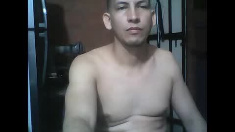 Snapshot of kevinwxt chatting on November 2025 04:37:01 AM kevinwxt online show from November 2025 04:37:01 AM