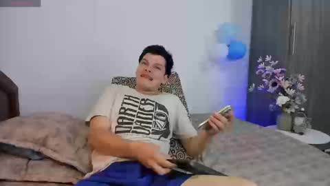 kevin and ottis online show from February 2026 12:20:01 AM