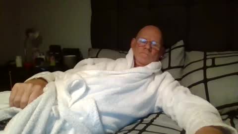 Snapshot of kevlooking4sez chatting on December 2024 11:19:01 PM kevlooking4sez online show from December 2024 11:19:01 PM