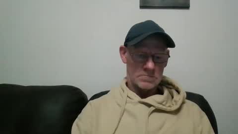 Snapshot of kevlooking4sez chatting on December 2024 08:14:02 PM kevlooking4sez online show from December 2024 08:14:02 PM