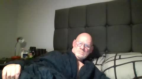 Snapshot of kevlooking4sez chatting on December 2024 11:55:01 PM kevlooking4sez online show from December 2024 11:55:01 PM