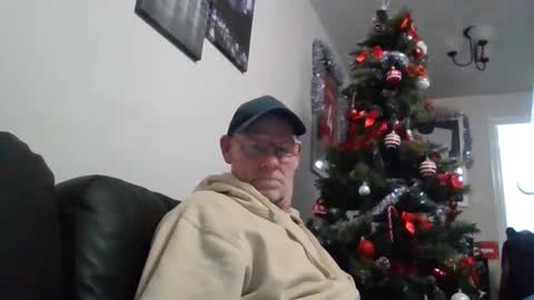 Snapshot of kevlooking4sez chatting on December 2024 12:43:02 AM kevlooking4sez online show from December 2024 12:43:02 AM