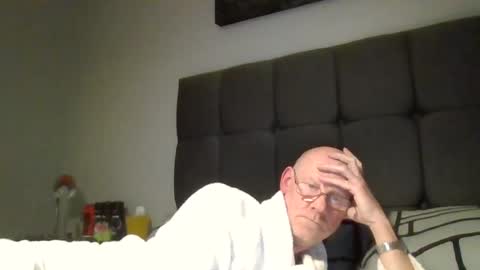 Snapshot of kevlooking4sez chatting on January 2025 12:42:01 AM kevlooking4sez online show from January 2025 12:42:01 AM