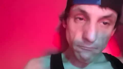 Snapshot of kevmtl8pc chatting on June 2026 08:17:02 AM kevmtl8pc online show from June 2026 08:17:02 AM