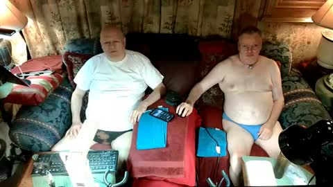 Snapshot of kevydaddyhubby2 chatting on July 2026 03:52:01 AM kevydaddyhubby2 online show from July 2026 03:52:01 AM