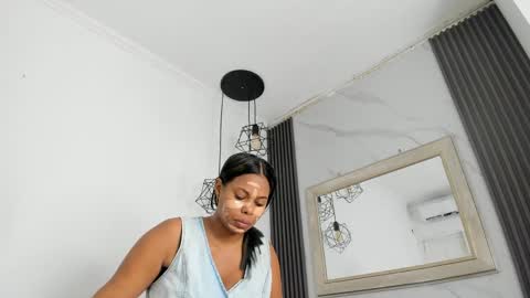Snapshot of keyla_mejia chatting on May 2026 12:02:01 PM Keyla online show from May 2026 12:02:01 PM