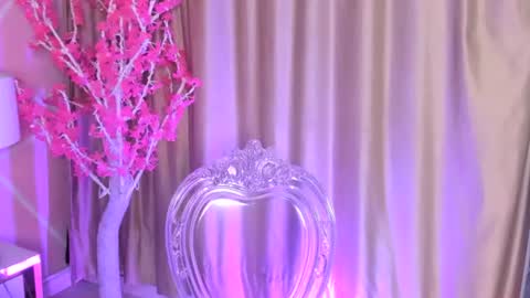 Keyla noa online show from April 2026 11:22:02 AM